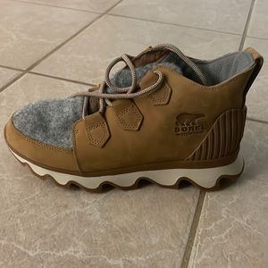 Sorel hiking boots. Honestly not sure if my daughter ever wore them…